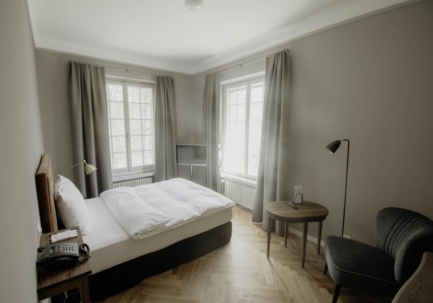 Hotel Schloss Huenigen Konolfingen Kültér fotó