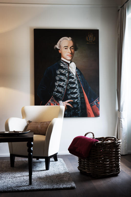 Hotel Schloss Huenigen Konolfingen Kültér fotó