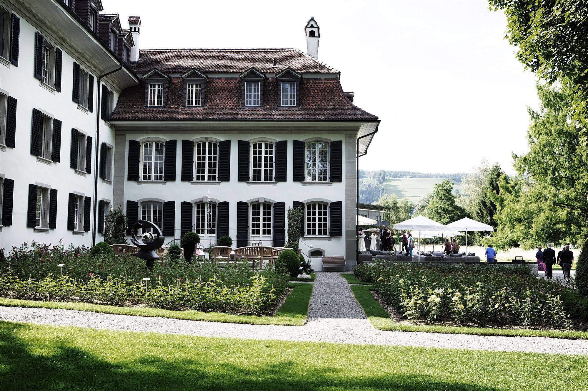 Hotel Schloss Huenigen Konolfingen Kültér fotó